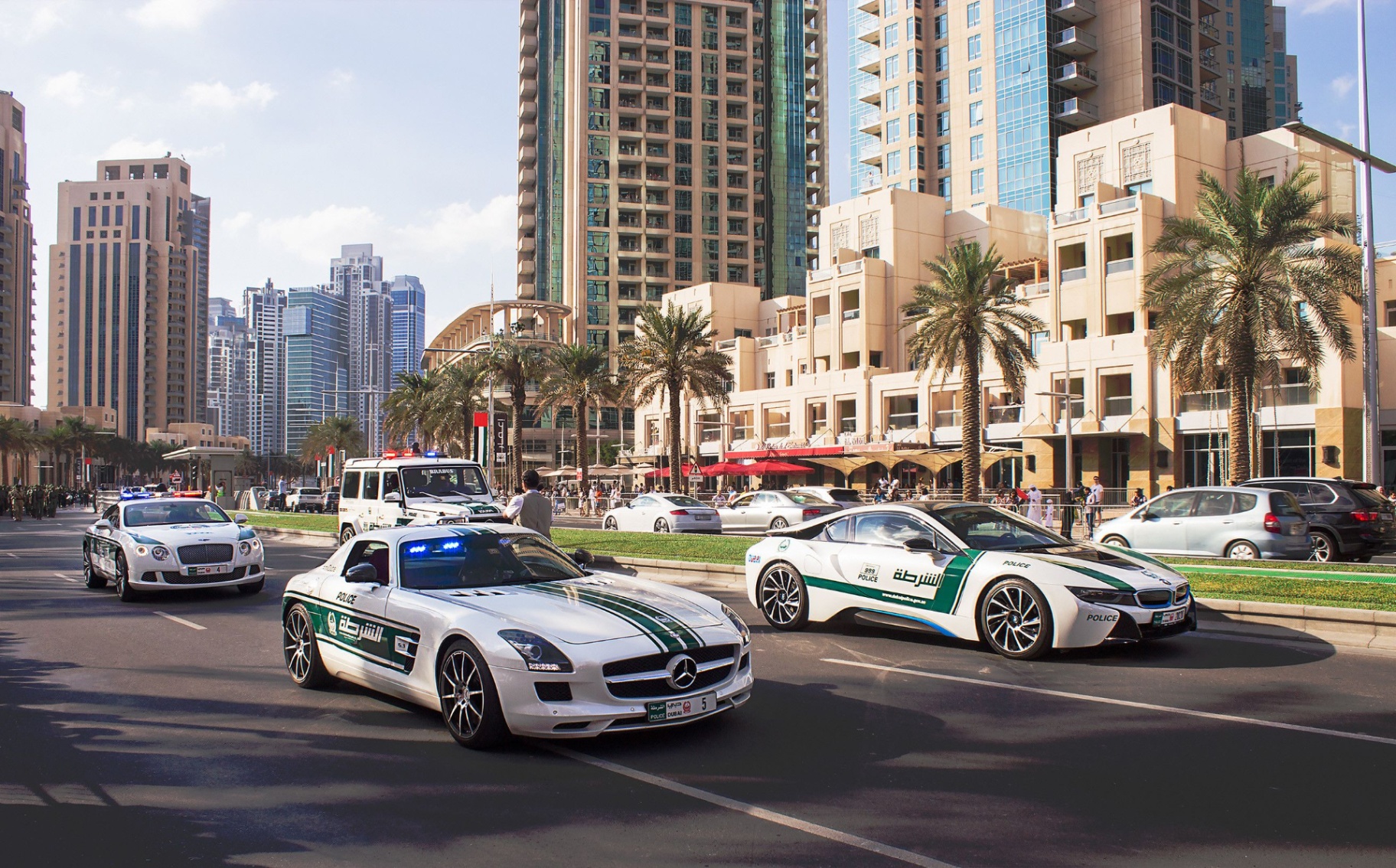 Travel Smart Across the Roads of UAE